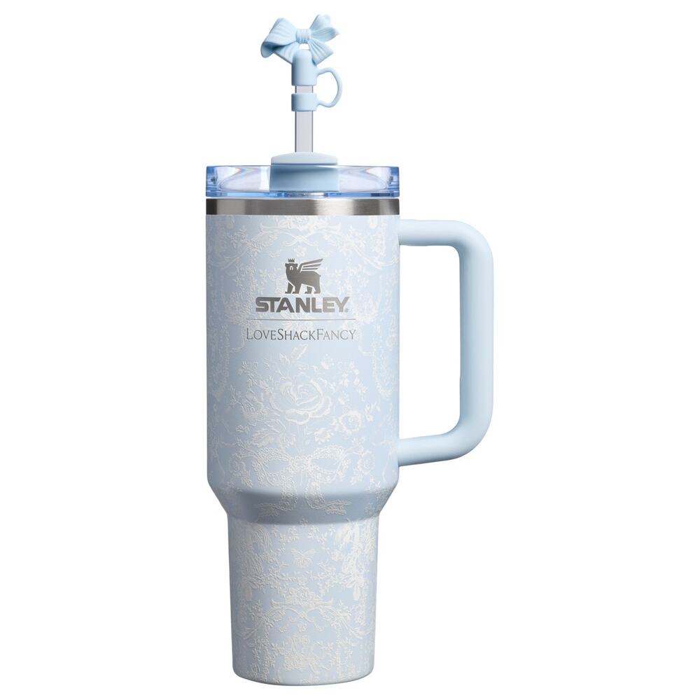 Stanley x LoveShackFancy Holiday Quencher 40 oz Toscana Toile Alpine Blue 2025